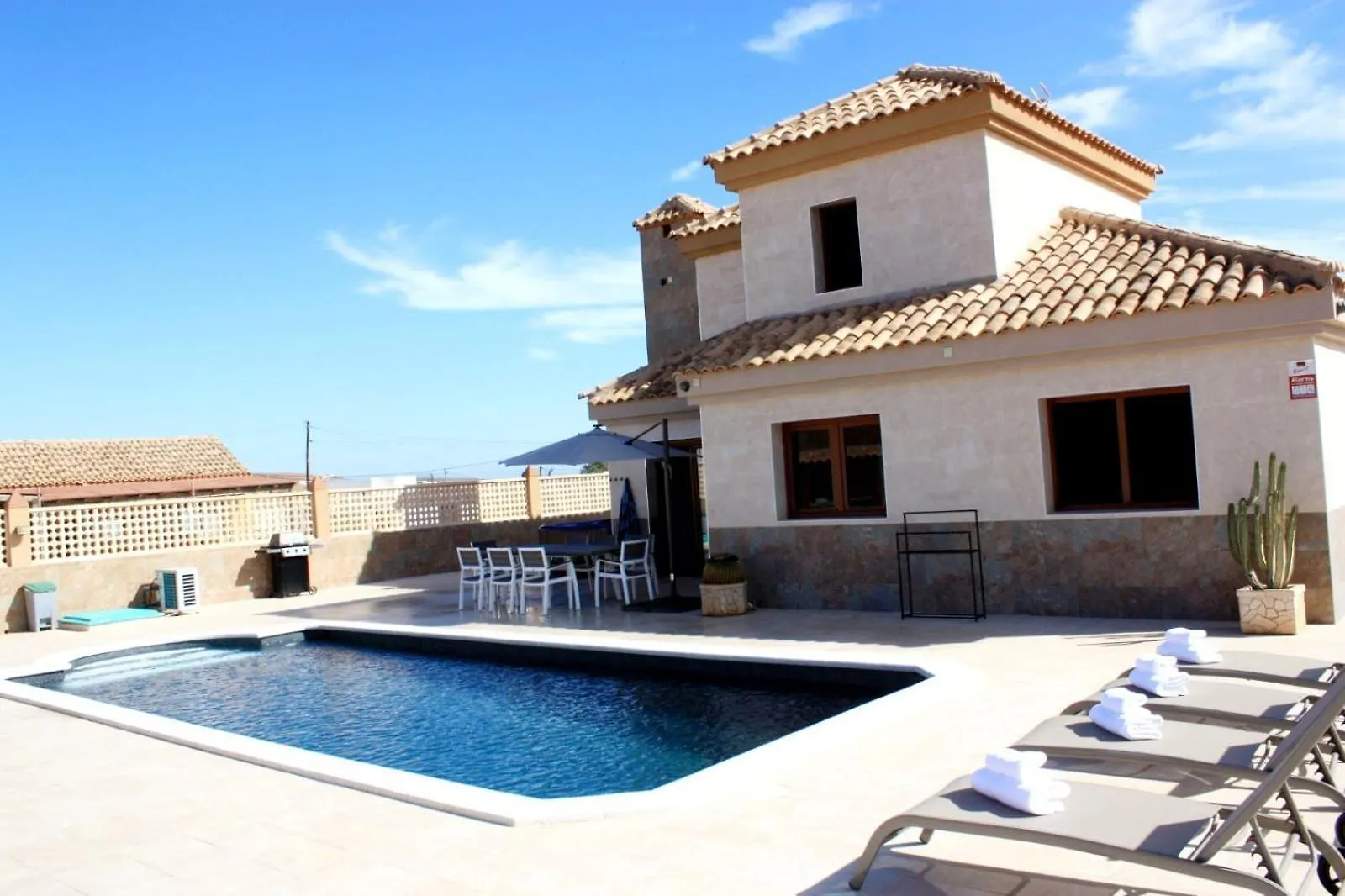 Los Estancos Enjoy House With Large Pool & Jacuzzi 빌라